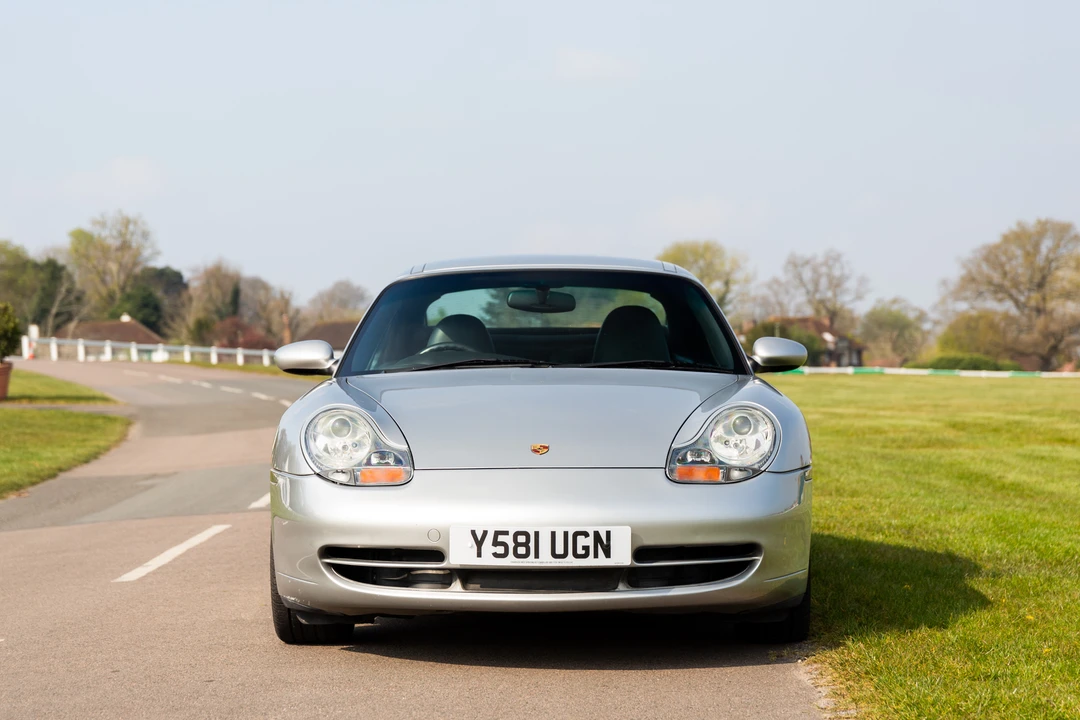 2001 Porsche 996 Carrera 4 - Image 7 of 31