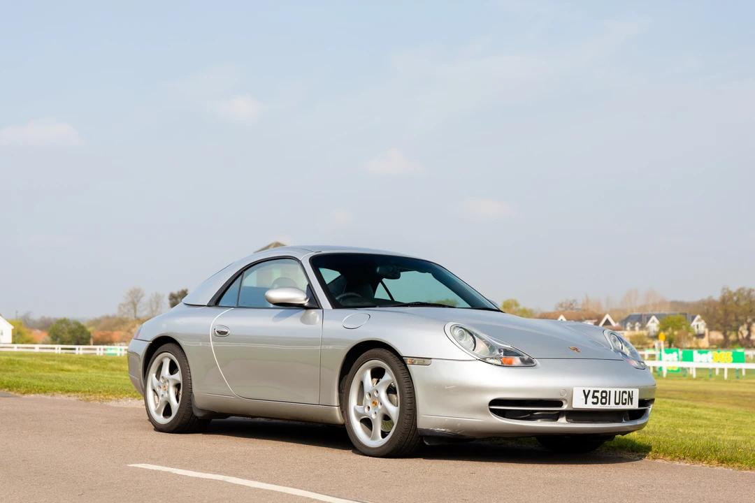 2001 Porsche 996 Carrera 4 - Image 8 of 31