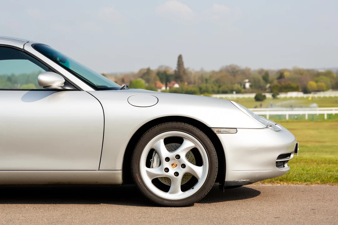 2001 Porsche 996 Carrera 4 - Image 24 of 31