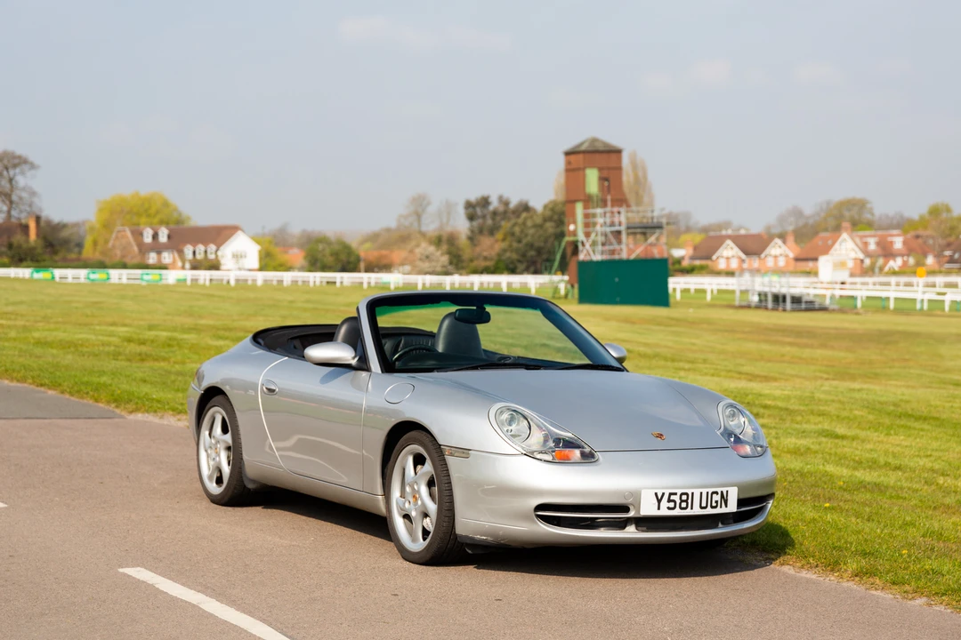 2001 Porsche 996 Carrera 4 - Image 3 of 31