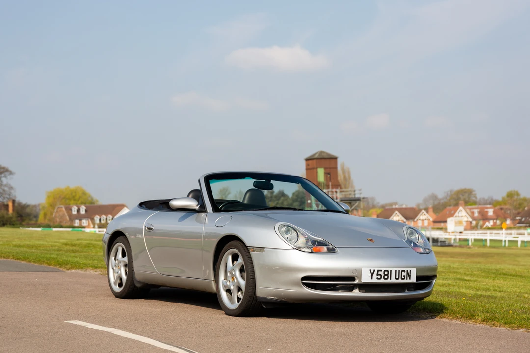 2001 Porsche 996 Carrera 4 - Image 20 of 31