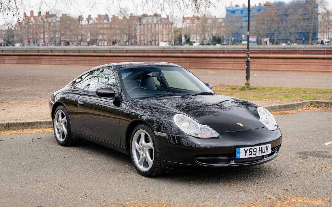 2001 Porsche 996 Carrera 4 - Image 7 of 31