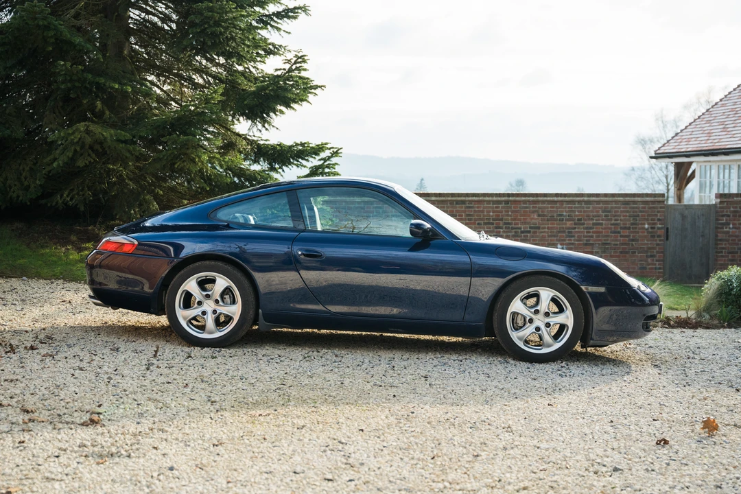 2001 Porsche 996 Carrera 4 - Image 20 of 31