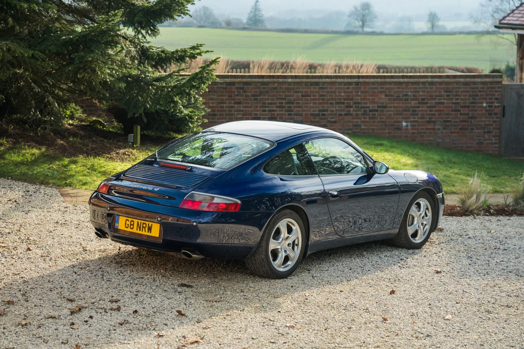 2001 Porsche 996 Carrera 4 - Image 16 of 31