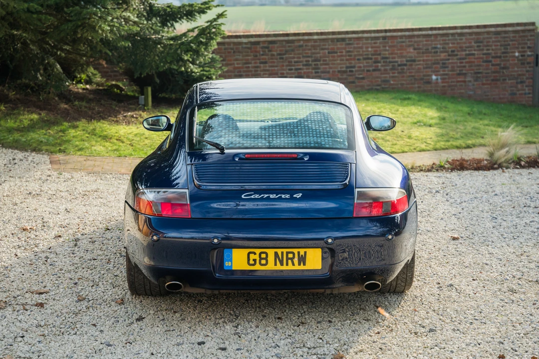 2001 Porsche 996 Carrera 4 - Image 14 of 31