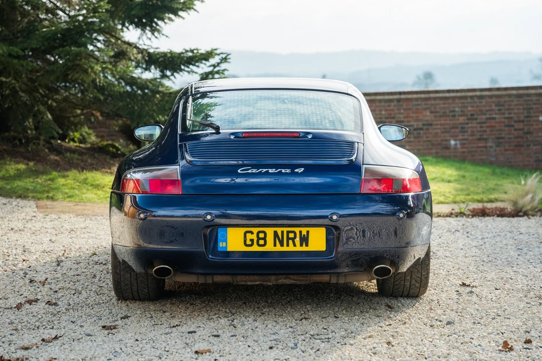 2001 Porsche 996 Carrera 4 - Image 15 of 31