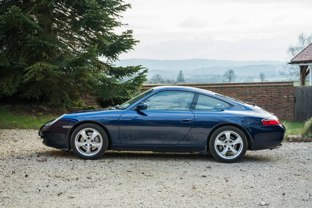 2001 Porsche 996 Carrera 4 - Image 10 of 31