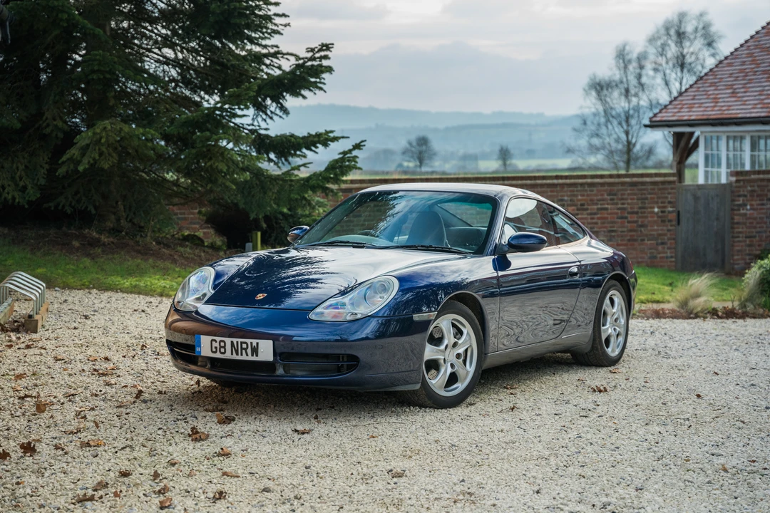 2001 Porsche 996 Carrera 4 - Image 25 of 31