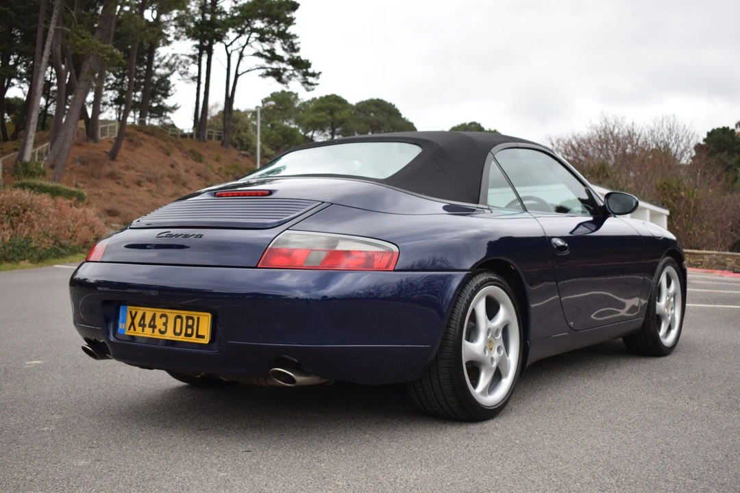 2001 Porsche 996 Carrera - Image 9 of 31
