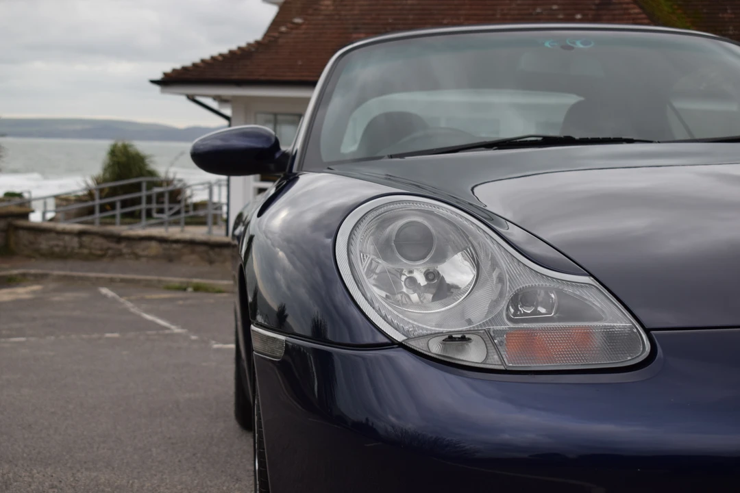 2001 Porsche 996 Carrera - Image 16 of 31