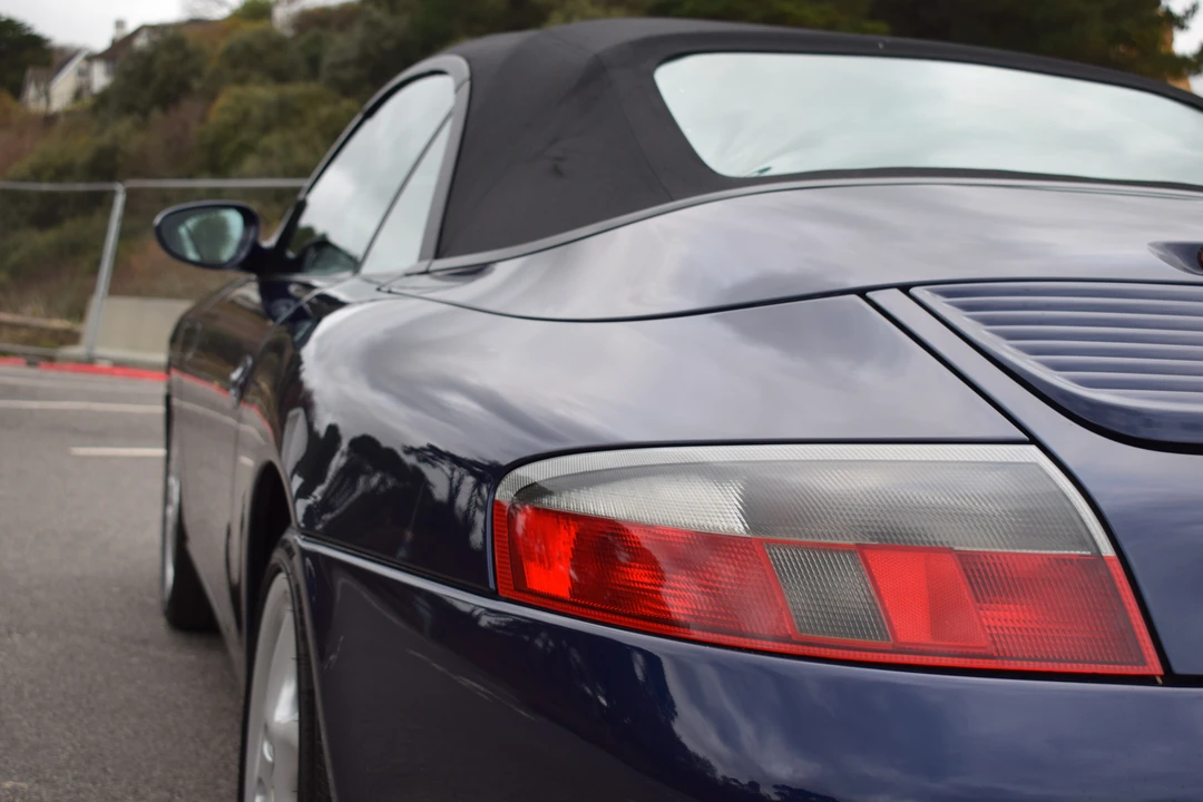 2001 Porsche 996 Carrera - Image 18 of 31