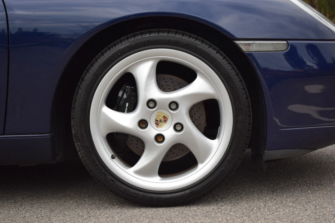 2001 Porsche 996 Carrera - Image 23 of 31