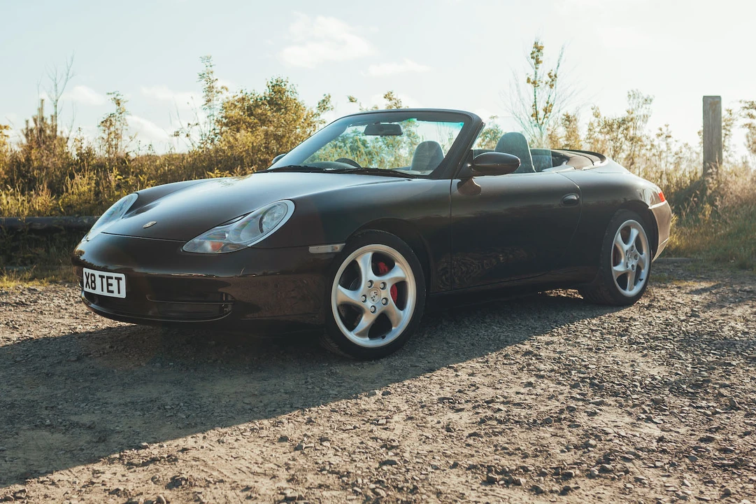 2001 Porsche 996 Carrera - Image 2 of 31