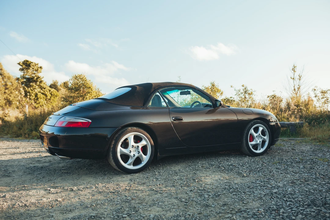 2001 Porsche 996 Carrera - Image 10 of 31