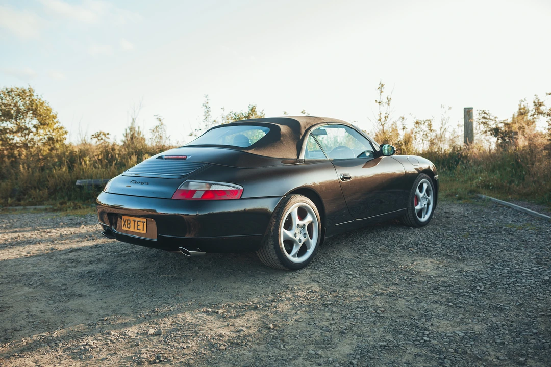 2001 Porsche 996 Carrera - Image 13 of 31