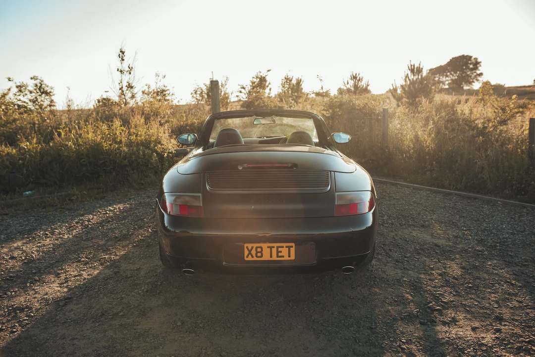 2001 Porsche 996 Carrera - Image 8 of 31
