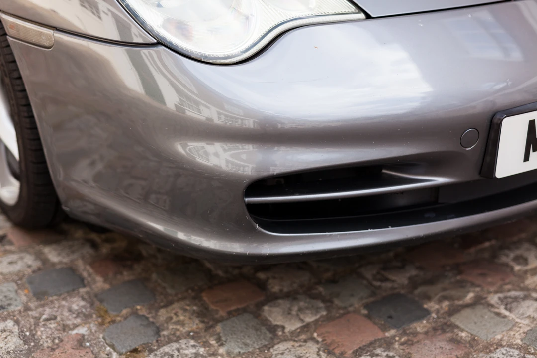 2001 Porsche 996 Carrera 4 - Image 5 of 31