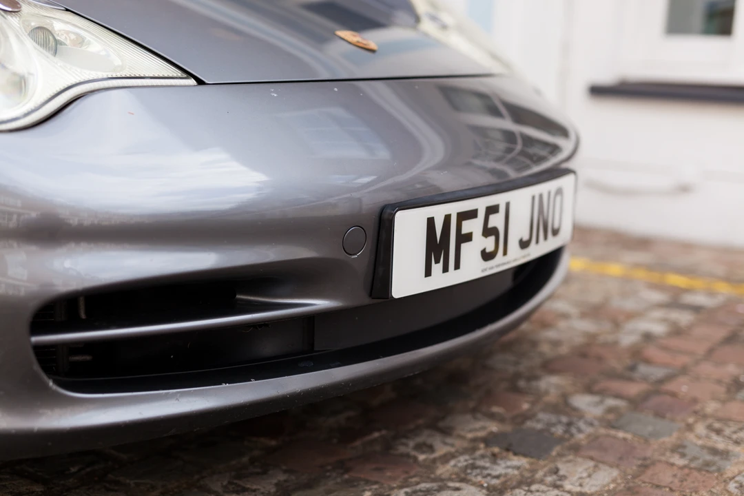 2001 Porsche 996 Carrera 4 - Image 6 of 31