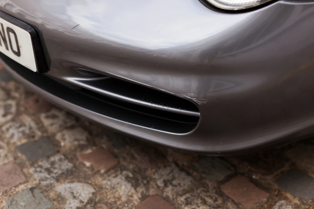 2001 Porsche 996 Carrera 4 - Image 9 of 31