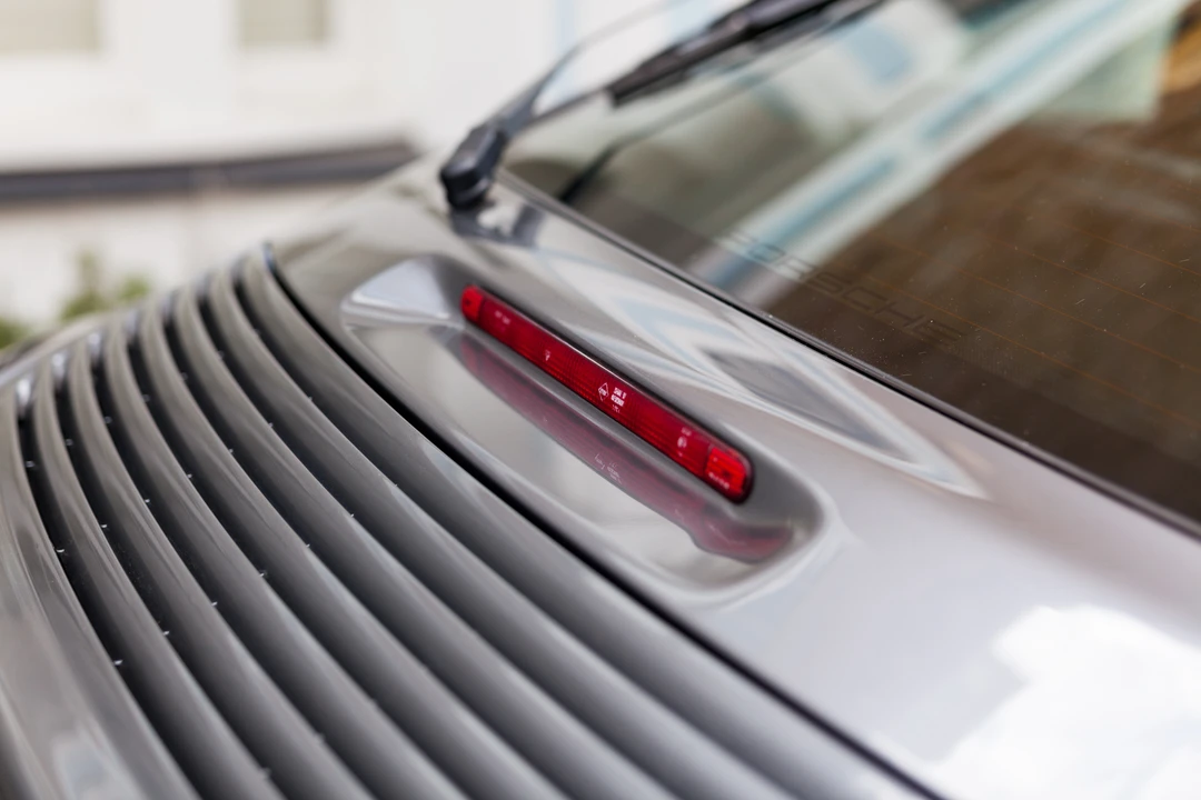 2001 Porsche 996 Carrera 4 - Image 21 of 31