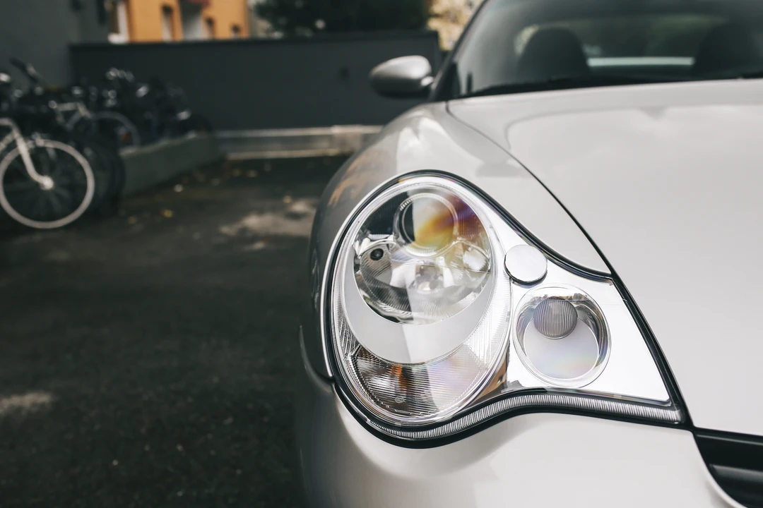 2001 Porsche 996 GT2 - Image 13 of 31