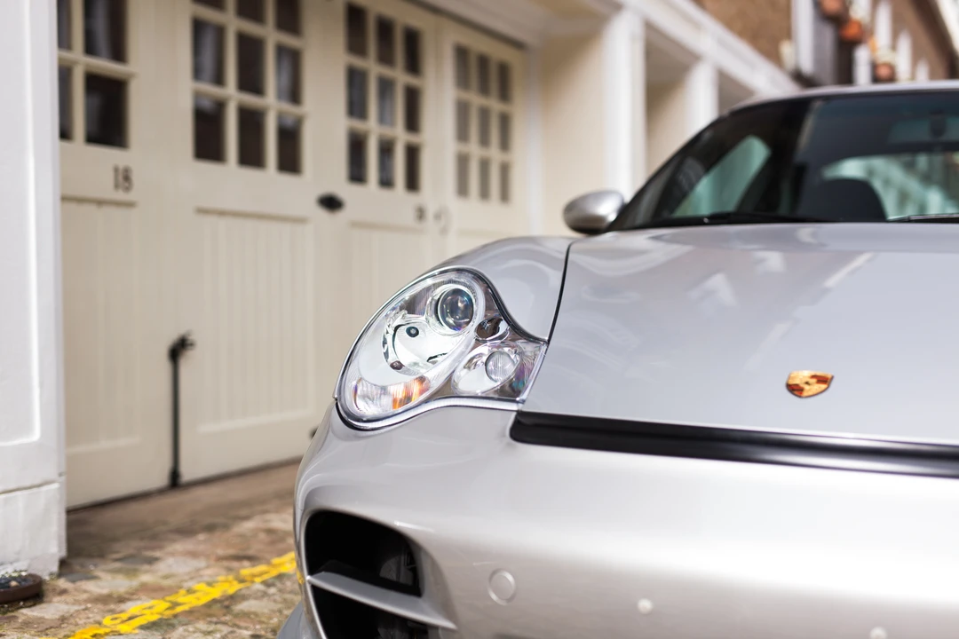 2001 Porsche 996 GT2 - Image 12 of 31