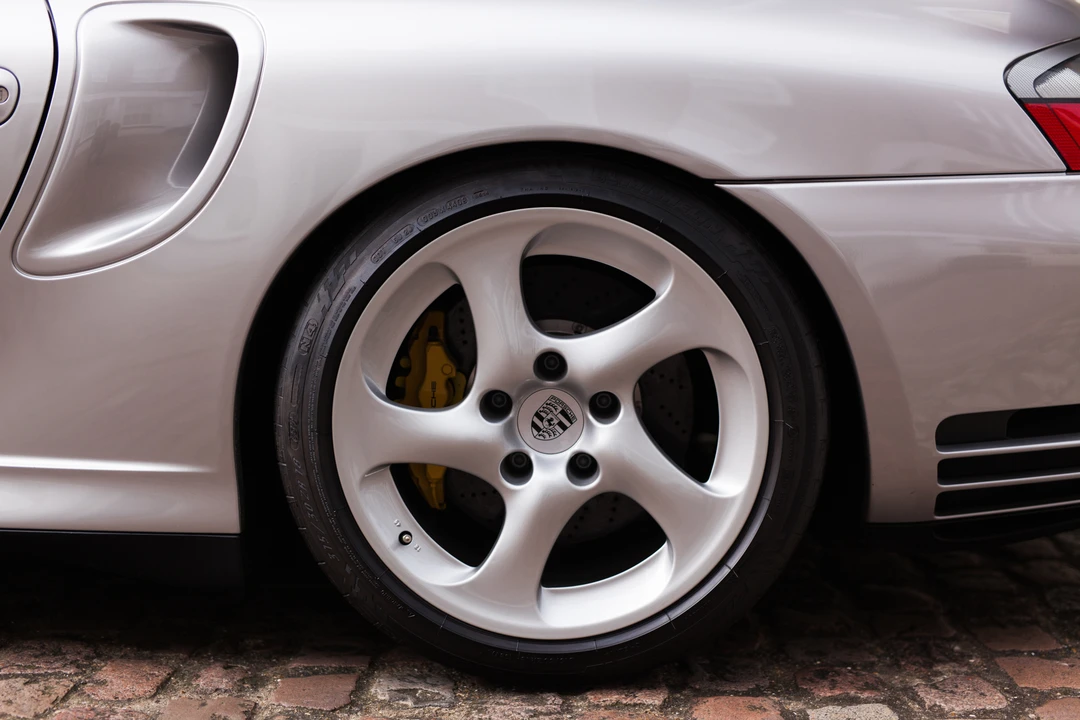 2001 Porsche 996 GT2 - Image 15 of 31