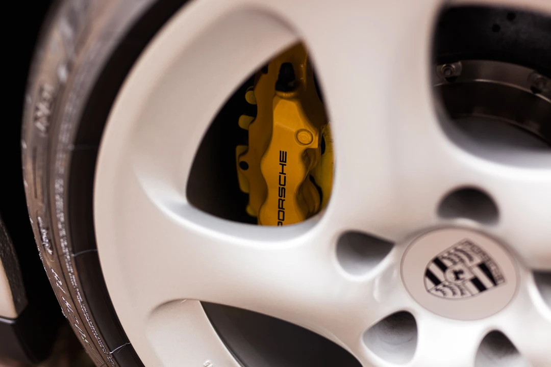 2001 Porsche 996 GT2 - Image 16 of 31
