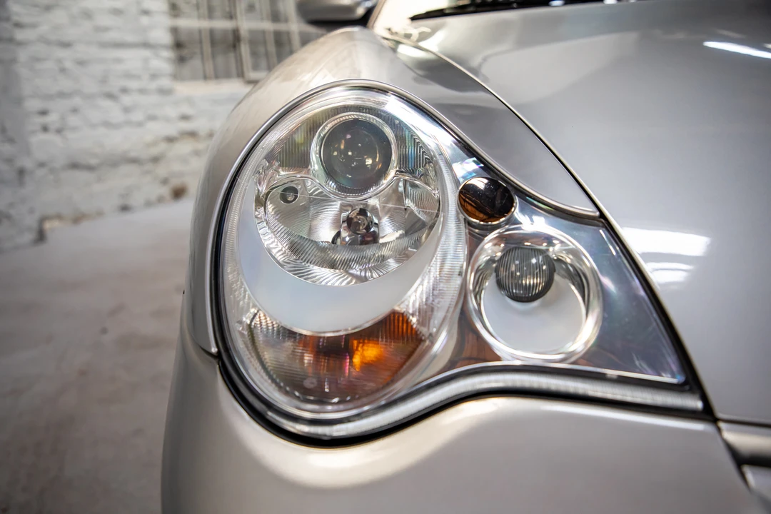 2001 Porsche 996 GT2 - Image 30 of 31