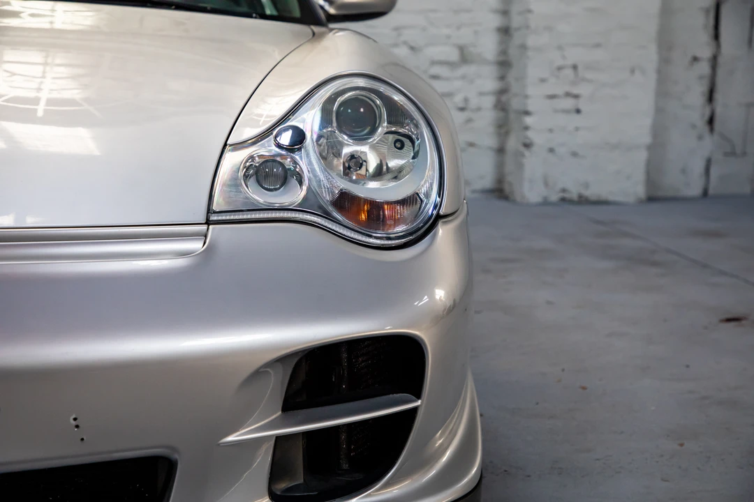 2001 Porsche 996 GT2 - Image 16 of 31