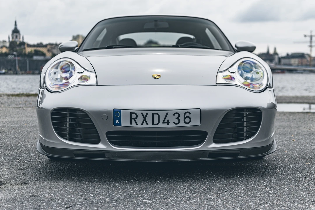 2001 Porsche 996 Turbo - Image 10 of 31