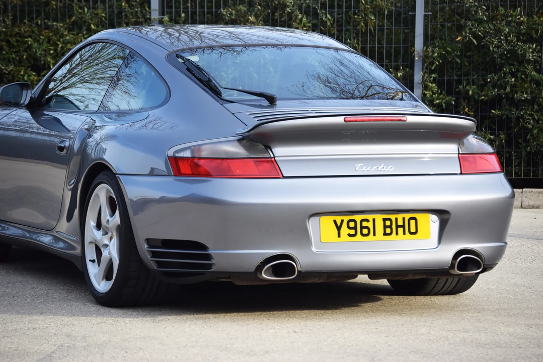 2001 Porsche 996 Turbo - Image 10 of 31