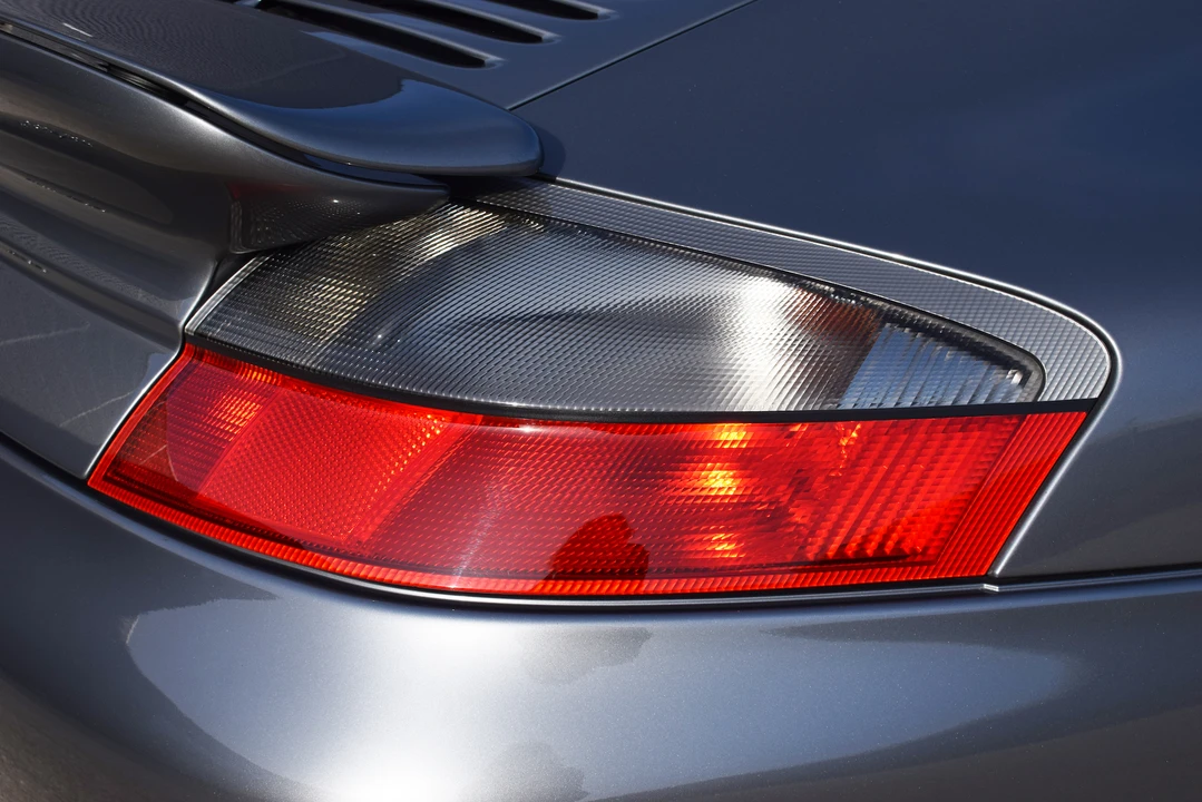 2001 Porsche 996 Turbo - Image 23 of 31
