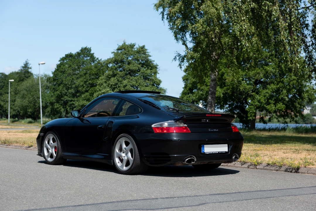 2001 Porsche 996 Turbo - Image 6 of 31