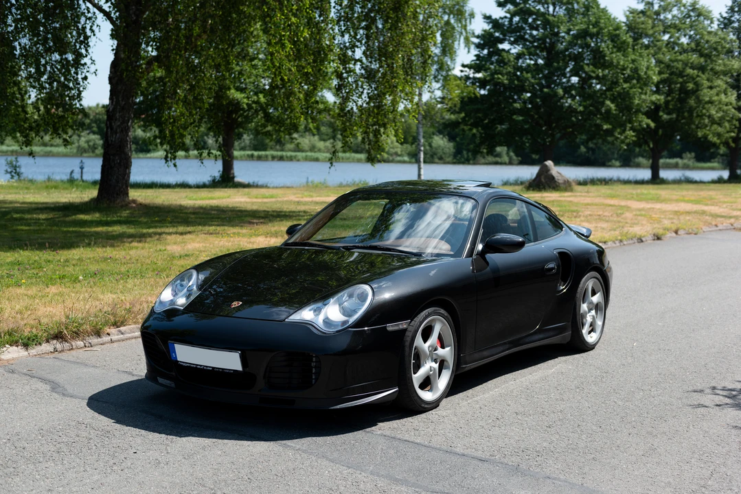 2001 Porsche 996 Turbo - Image 11 of 31