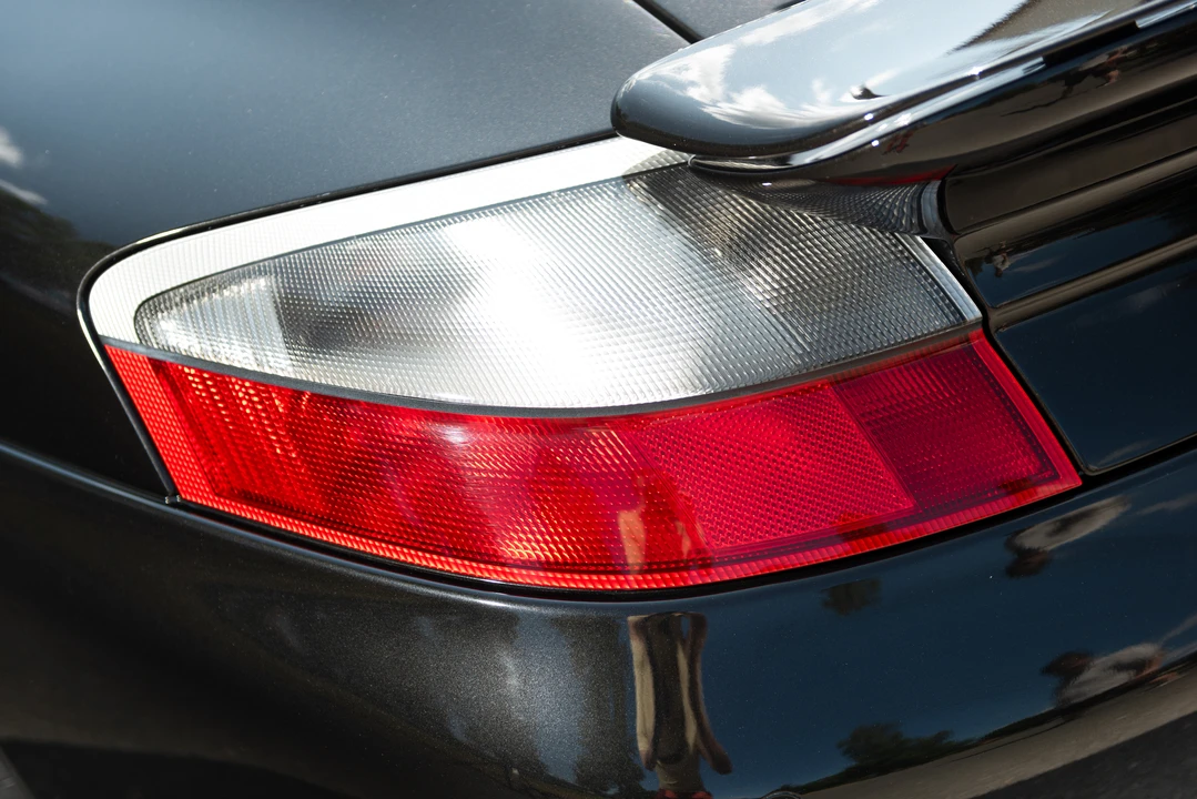 2001 Porsche 996 Turbo - Image 25 of 31