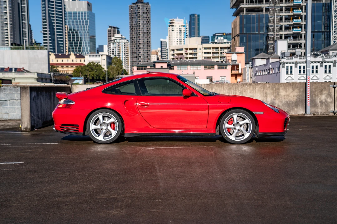 2001 Porsche 996 Turbo - Image 9 of 31