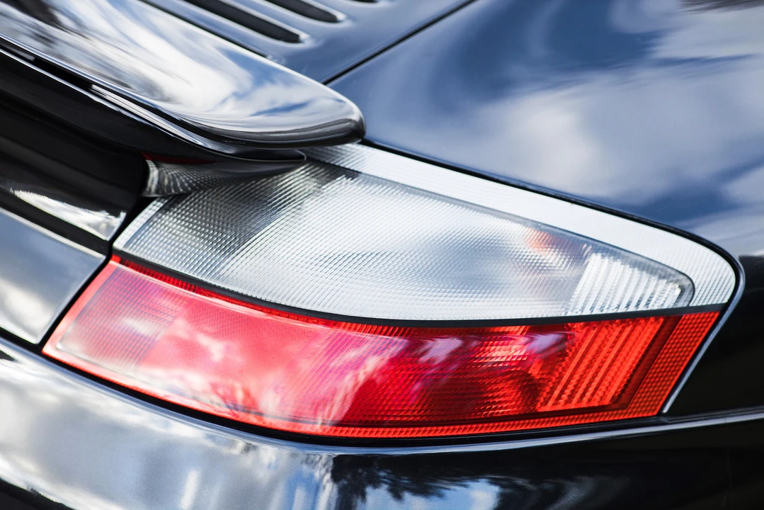 2001 Porsche 996 Turbo - Image 10 of 31