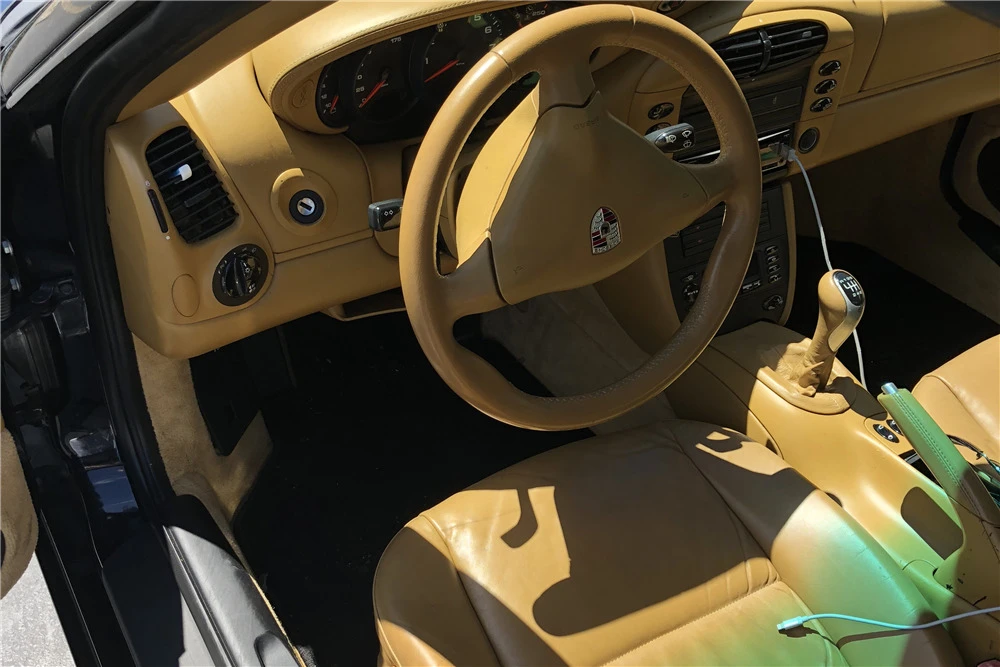 2001 Porsche 996 Carrera - Image 4 of 4