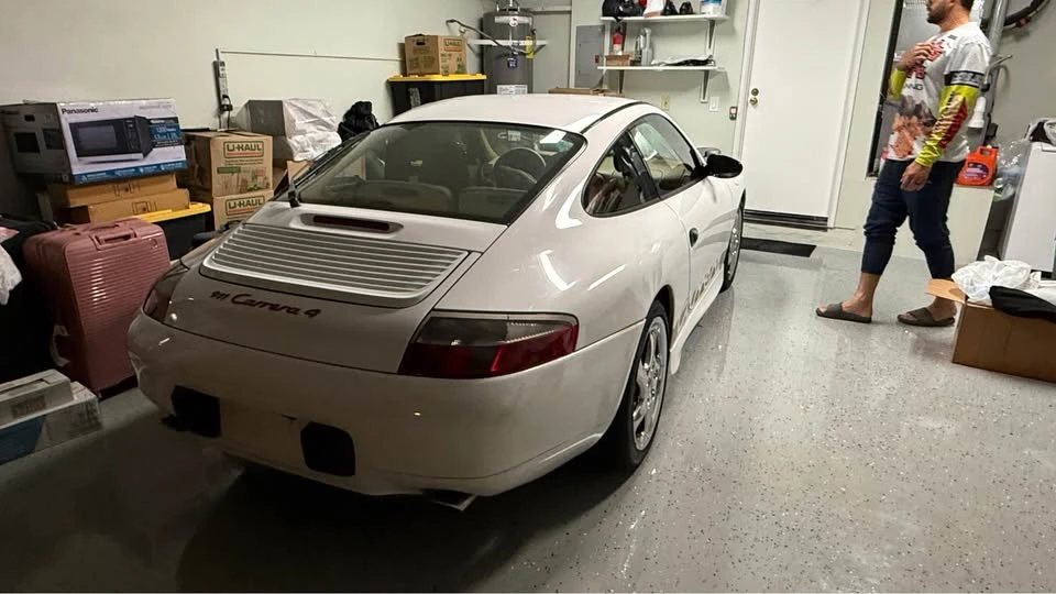 2001 Porsche 996 Carrera 4 - Image 4 of 10