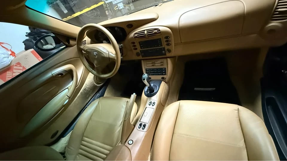 2001 Porsche 996 Carrera 4 - Image 8 of 10