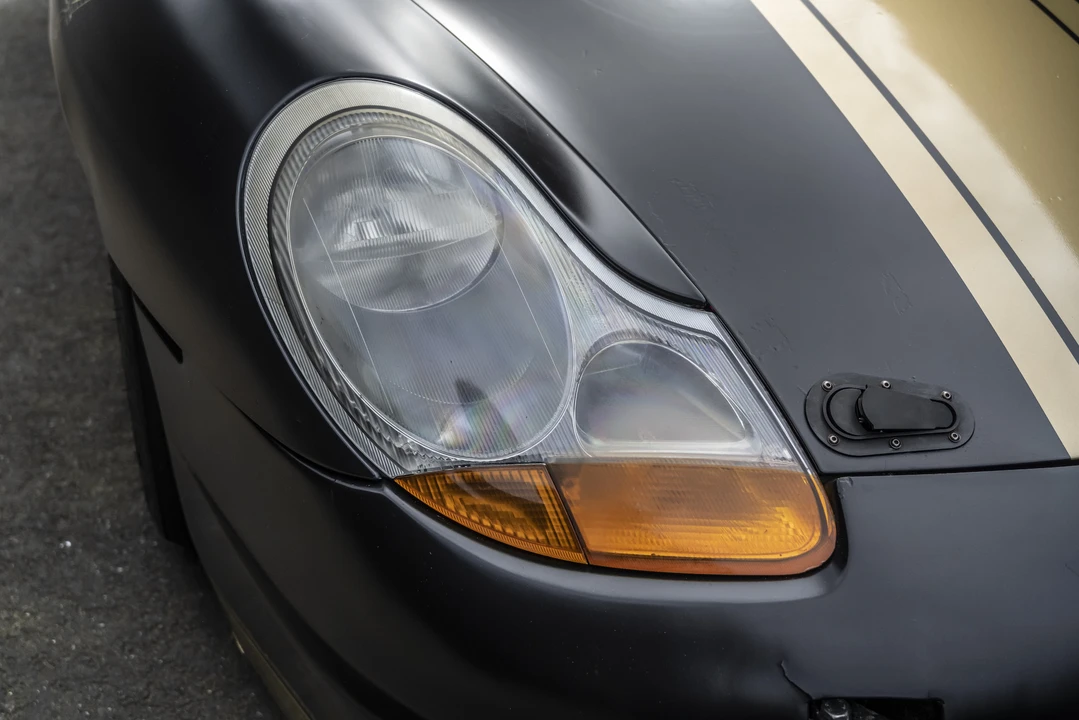 2001 Porsche 986 Boxster S - Image 25 of 31