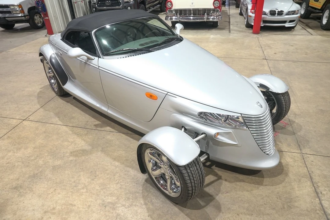 2001 Plymouth Prowler - Image 28 of 31