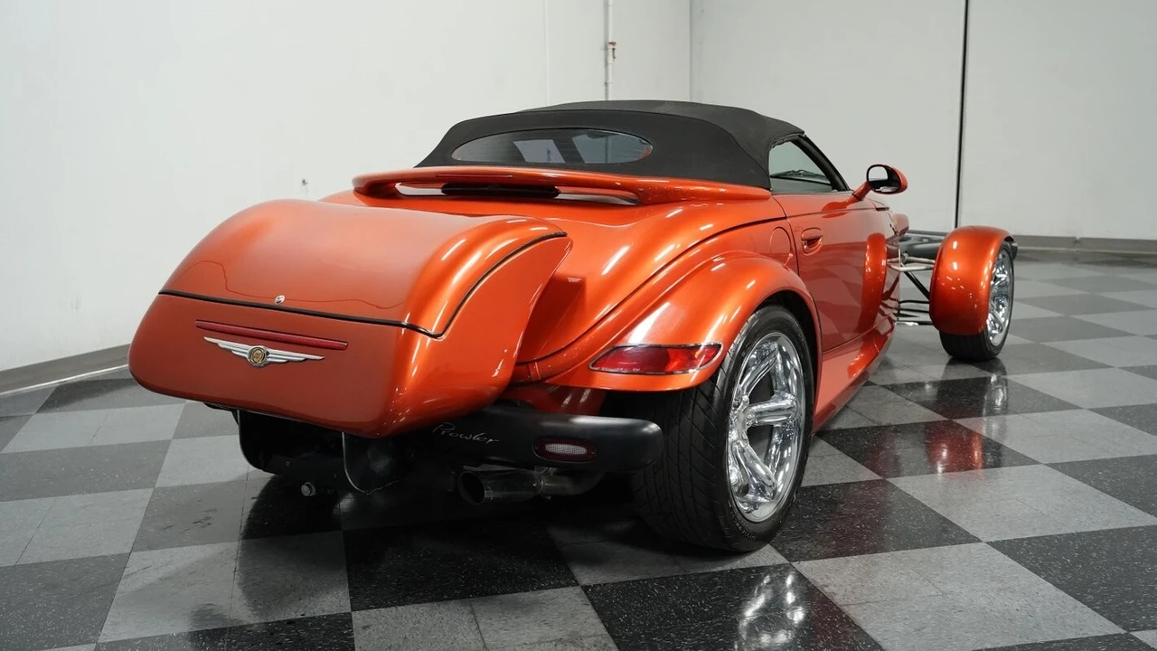 2001 Plymouth Prowler - Image 10 of 12