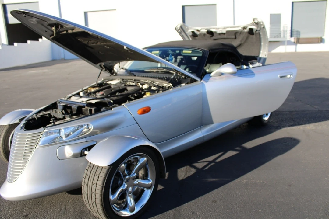 2001 Plymouth Prowler - Image 18 of 21