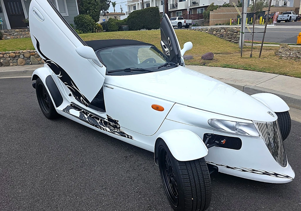 2001 Plymouth Prowler - Image 14 of 31