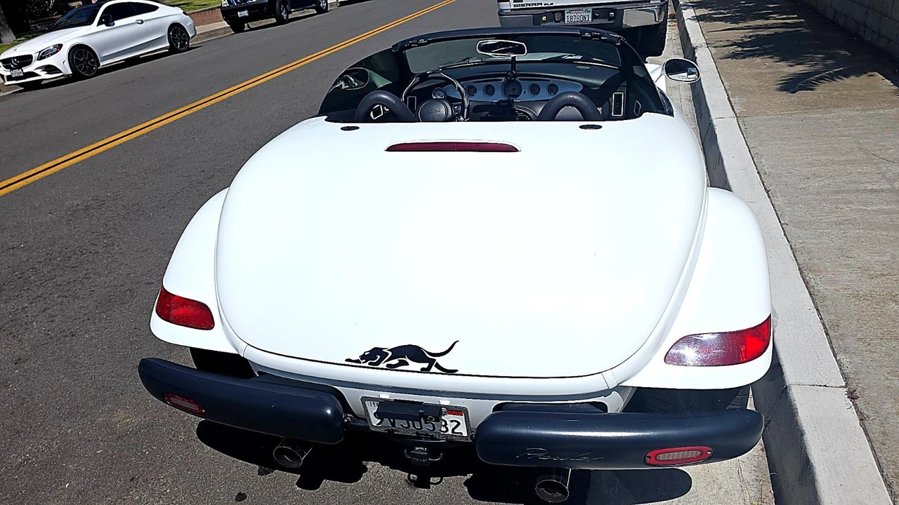 2001 Plymouth Prowler - Image 10 of 31