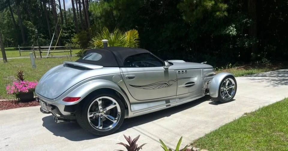 2001 Plymouth Prowler - Image 2 of 10