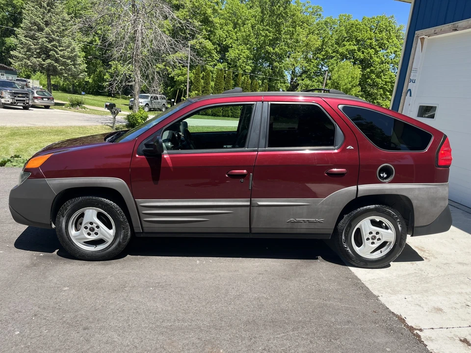 2001 Pontiac Aztek - Image 9 of 31