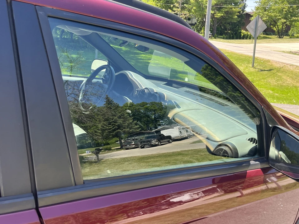 2001 Pontiac Aztek - Image 24 of 31